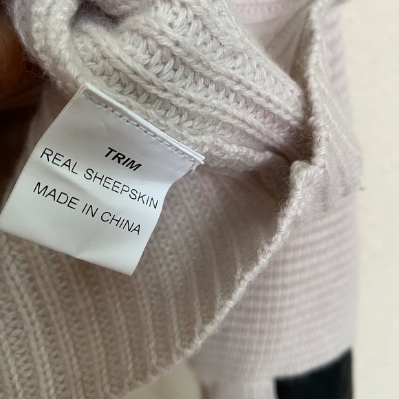 Autumn Cashmere boxy cropped sweater with lamb skin trim.  size M - Picture 7 of 11